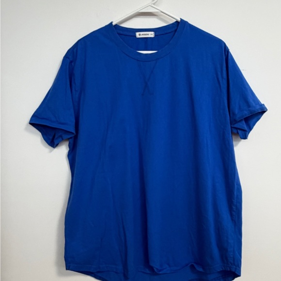 Skater Style Blue Short Sleeve Men's Tee - slightly longer back - Picture 2 of 12